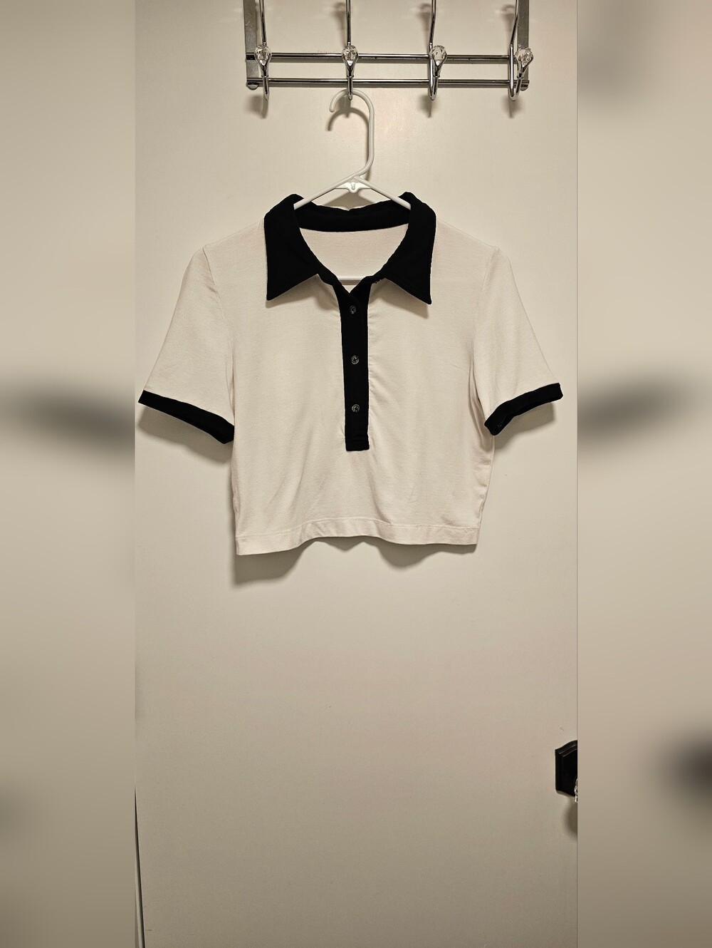 Black and White Crop Top With Collar